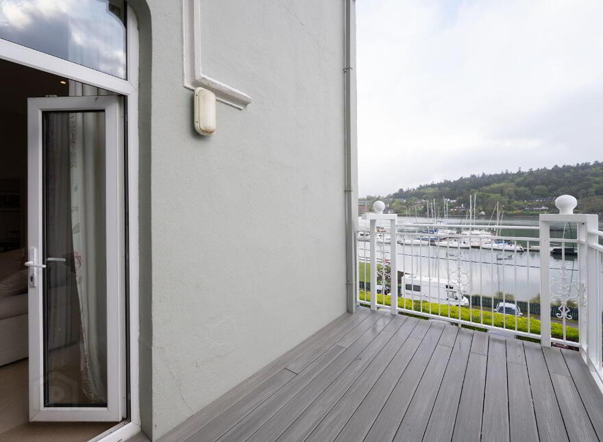 Apartment 2 The Grand, Crosshaven, P43WD62