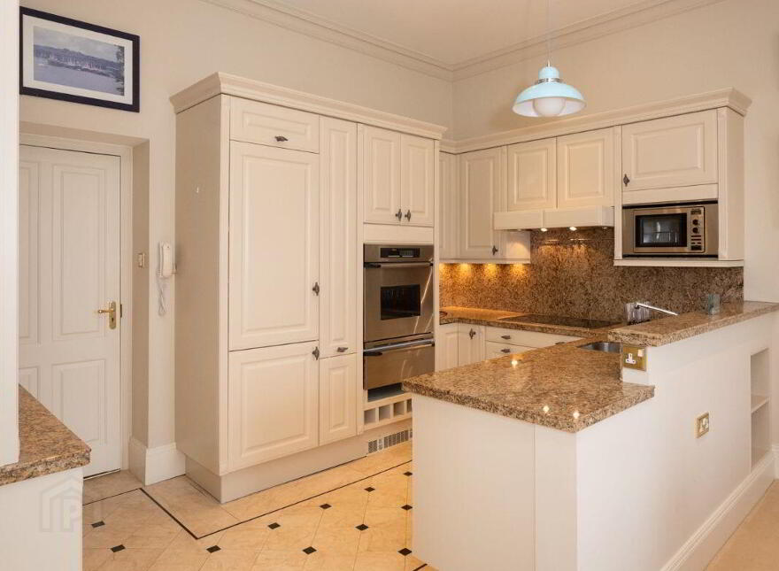 Apartment 2 The Grand, Crosshaven, P43WD62