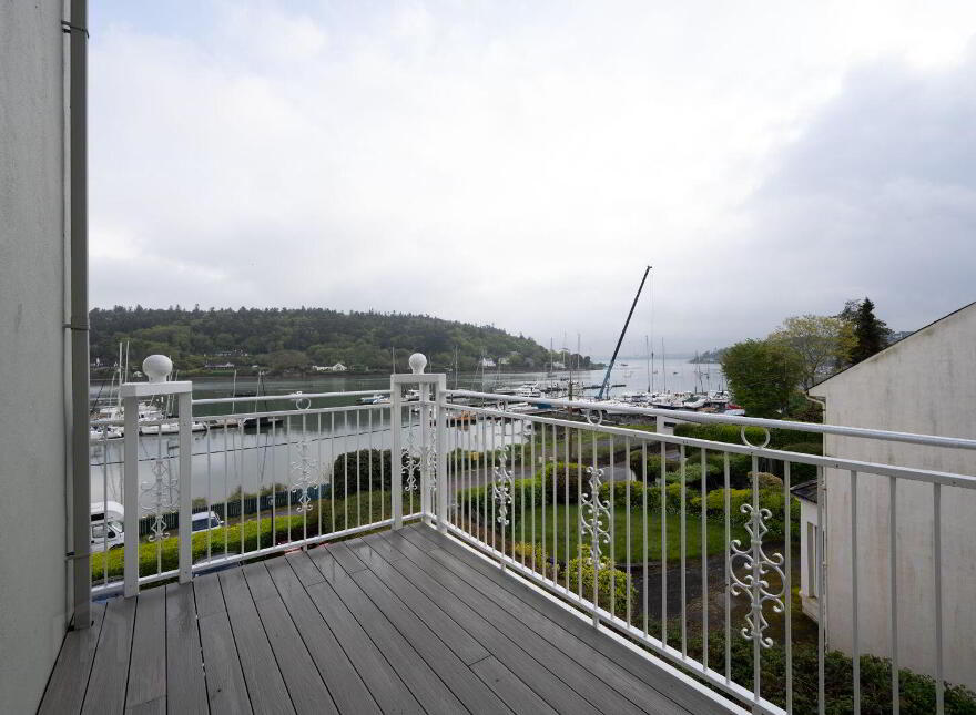 Apartment 2 The Grand, Crosshaven, P43WD62