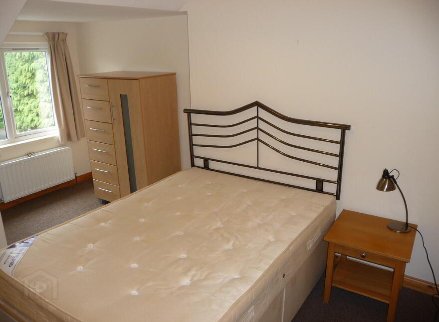 73b Marlborough Park South, Belfast, BT9 6HS
