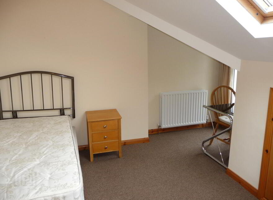 73b Marlborough Park South, Belfast, BT9 6HS