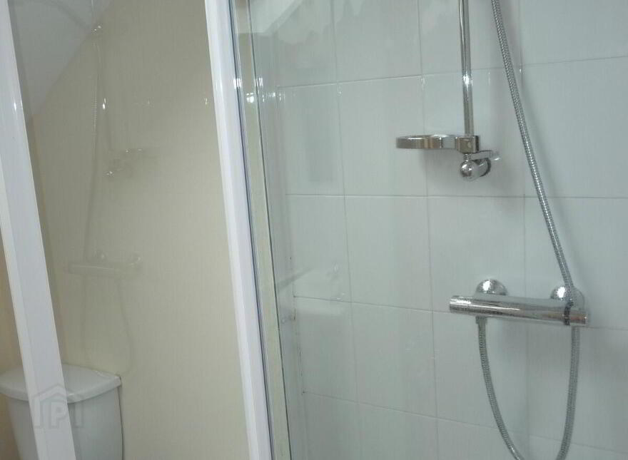 73b Marlborough Park South, Belfast, BT9 6HS
