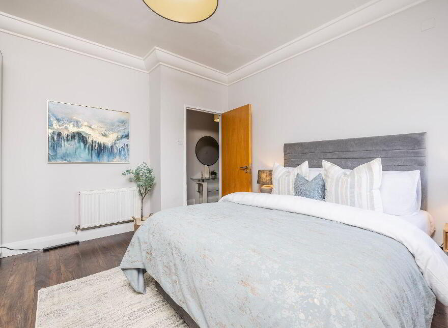 35 Aran House, Custom House Square, IFSC, Ifsc, D01F535