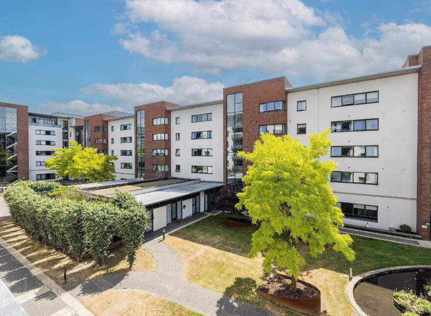 35 Aran House, Custom House Square, IFSC, Ifsc, D01F535