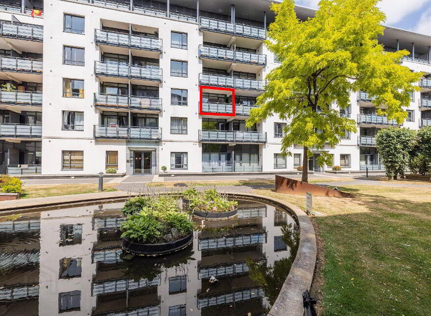 35 Aran House, Custom House Square, IFSC, Ifsc, D01F535