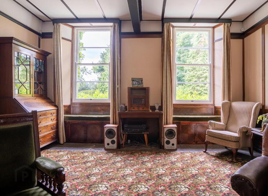 28 Woodburn Road, Carrickfergus, BT38 8PX