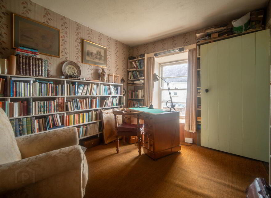 28 Woodburn Road, Carrickfergus, BT38 8PX