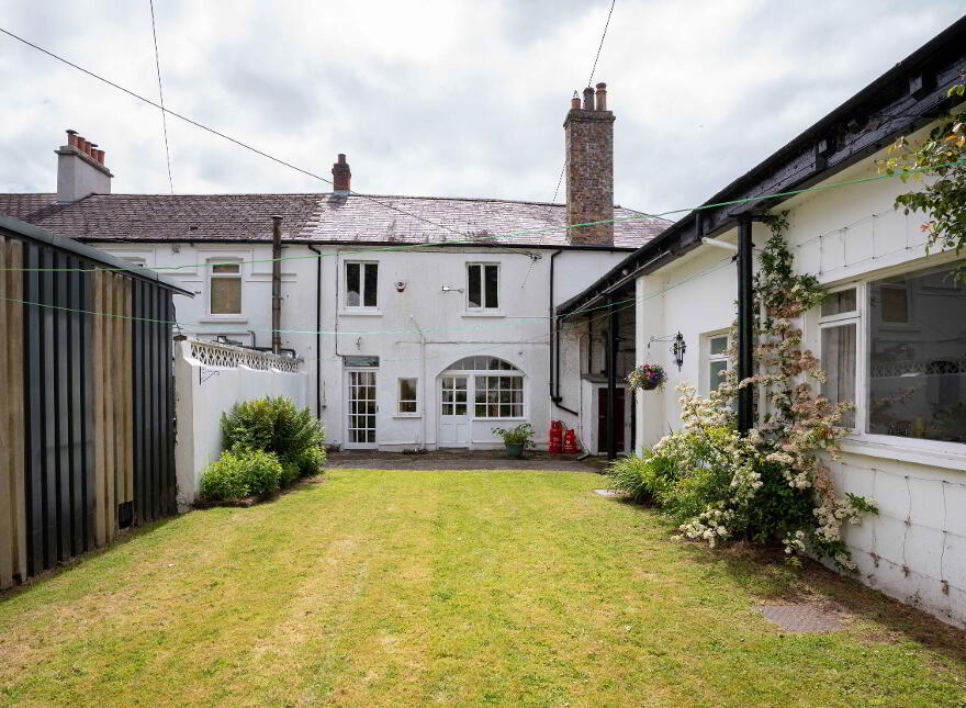 28 Woodburn Road, Carrickfergus, BT38 8PX