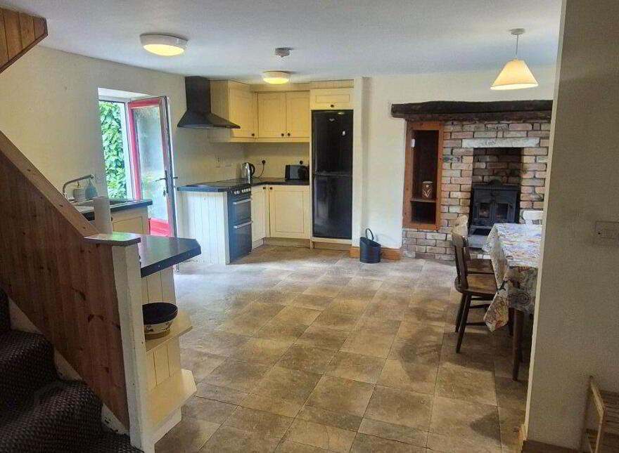 Dunbell, Maddockstown, R95HY04