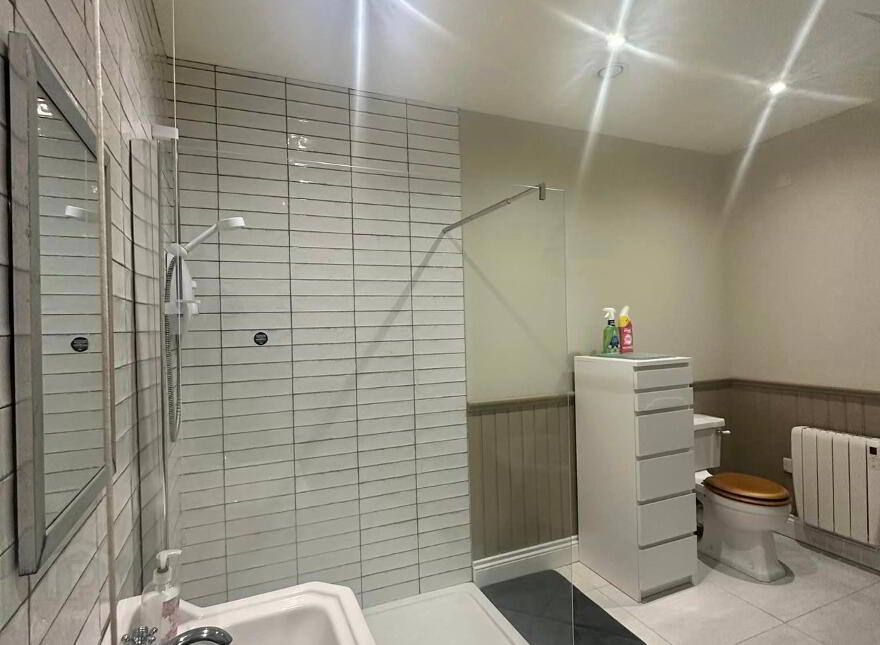 Apartment (C), 16 Main Street, Ballymoney, BT53 6AL