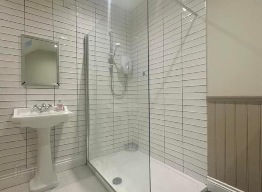 Apartment (C), 16 Main Street, Ballymoney, BT53 6AL