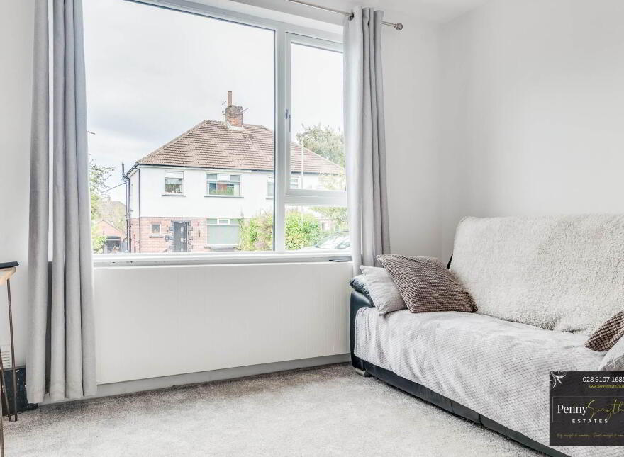 25 Beverley Gardens, Bangor, BT20 4NQ
