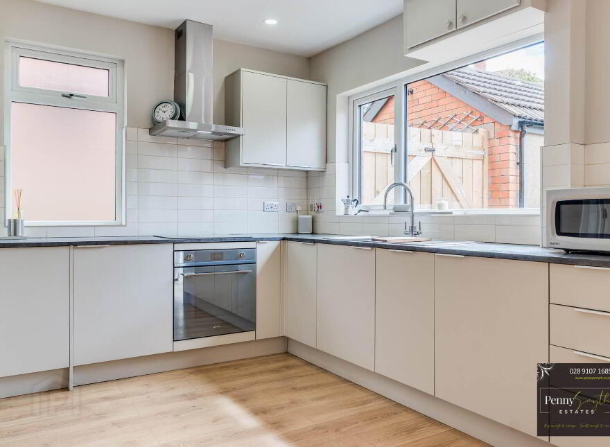 25 Beverley Gardens, Bangor, BT20 4NQ