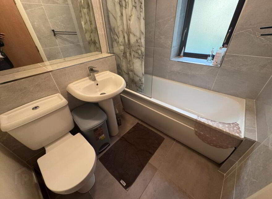 21 Winter Gardens, Belfast, BT2 8EP