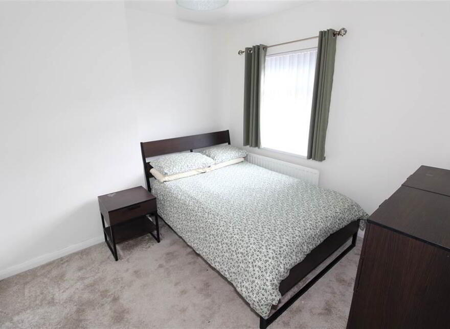 120 Grand Parade, Belfast, BT5 5PD