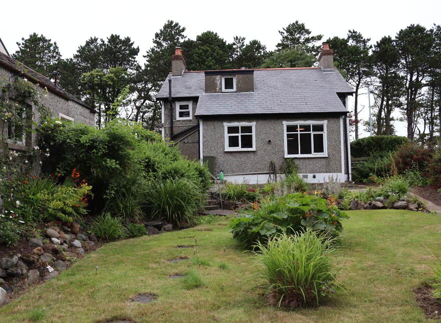 10 Clare Road, Ballycastle, BT54 6DB