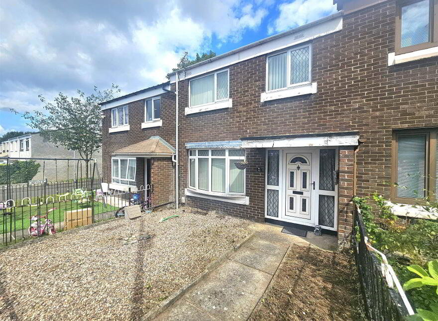 12 Ashmount Gardens, Lisburn, BT27 5DA