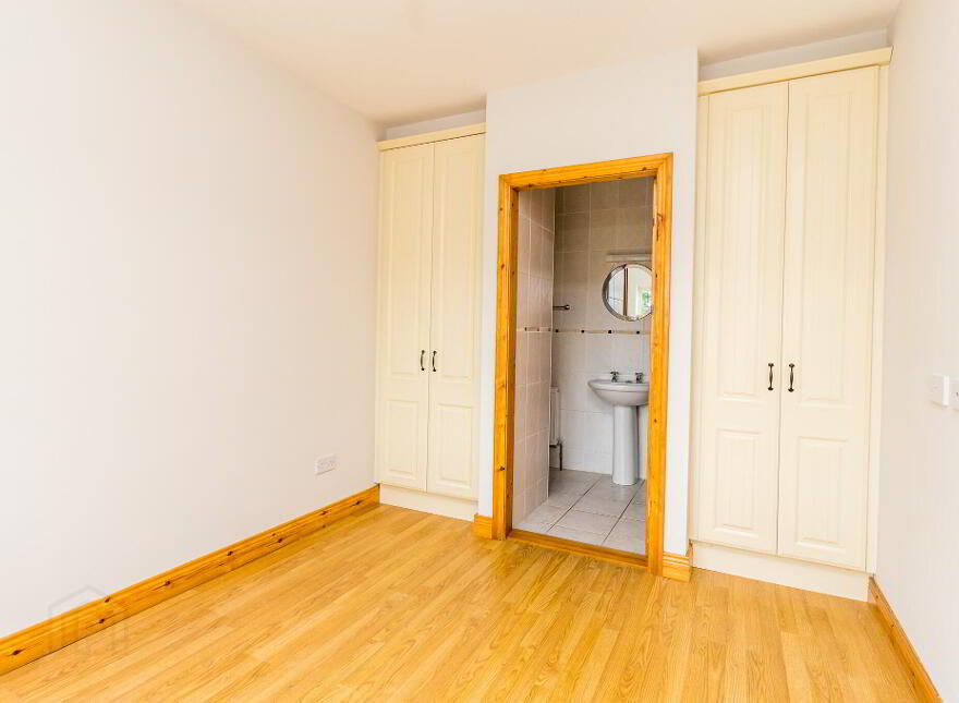 56 Castle Manor, Racecourse Road, F42W244