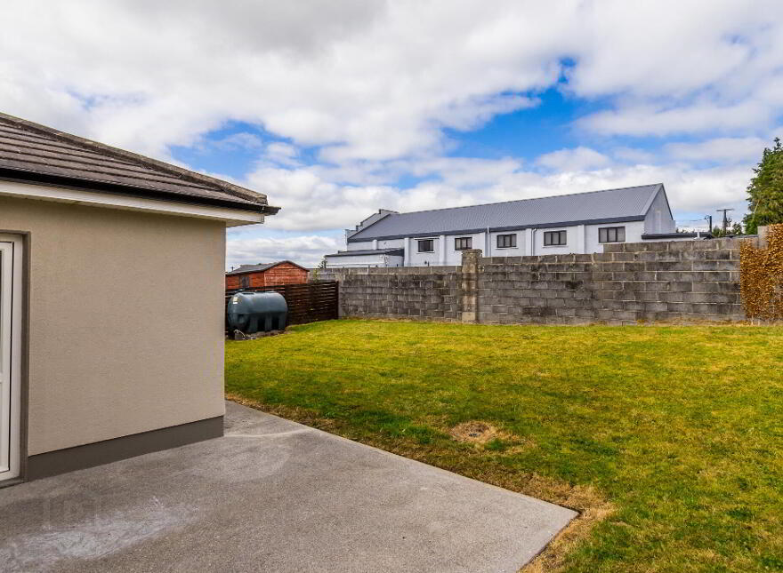 56 Castle Manor, Racecourse Road, F42W244