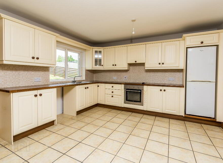 56 Castle Manor, Racecourse Road, F42W244