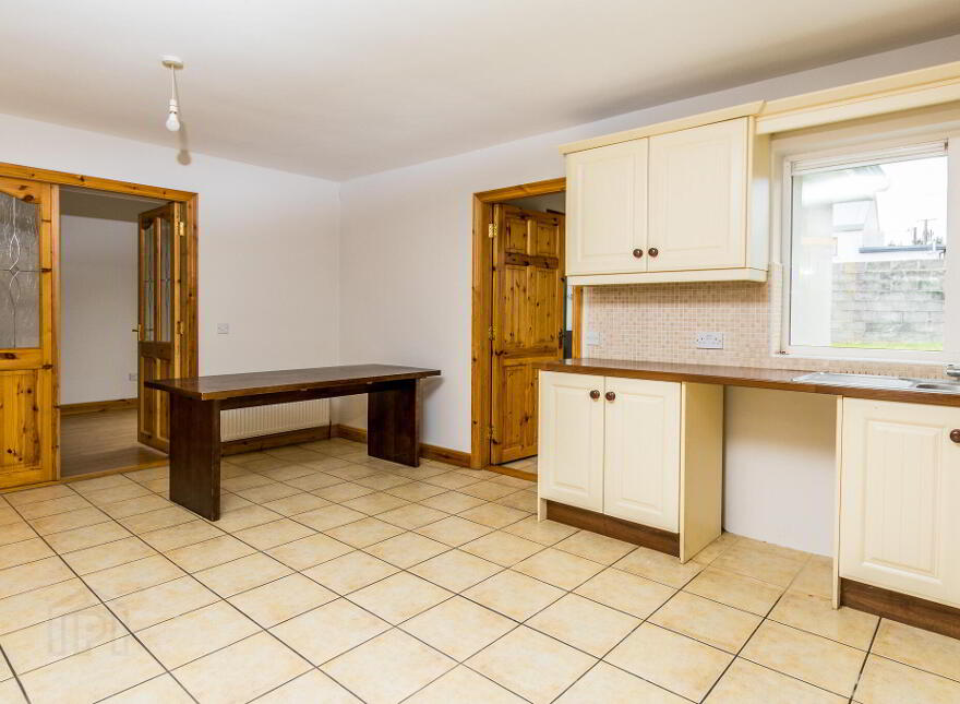 56 Castle Manor, Racecourse Road, F42W244
