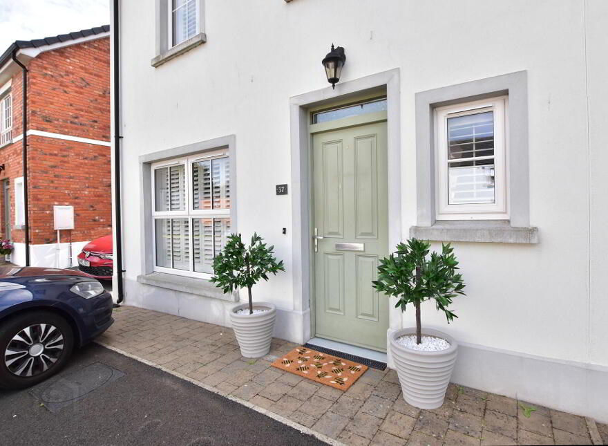 37 Harlow Green, Moira, BT67 0XH