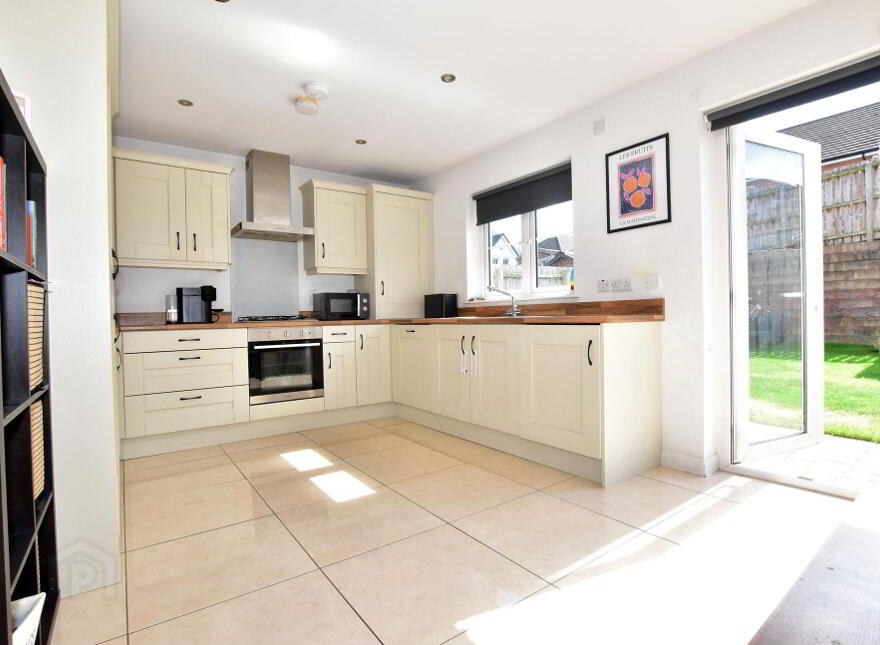 37 Harlow Green, Moira, BT67 0XH