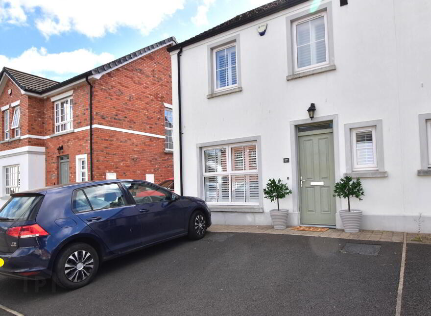 37 Harlow Green, Moira, BT67 0XH