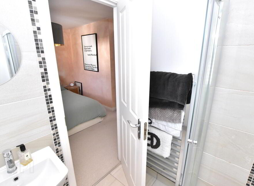 37 Harlow Green, Moira, BT67 0XH