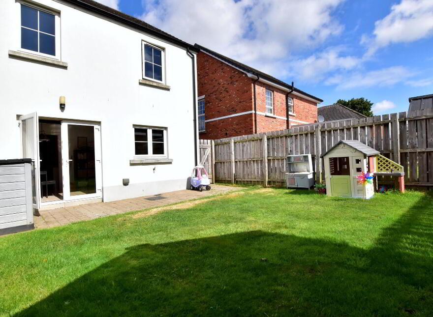 37 Harlow Green, Moira, BT67 0XH
