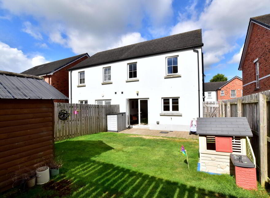 37 Harlow Green, Moira, BT67 0XH