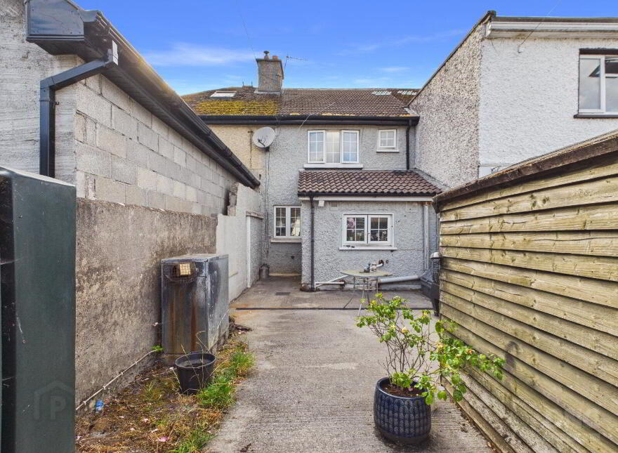 64 O' Molloy Street, Tullamore, R35HF38