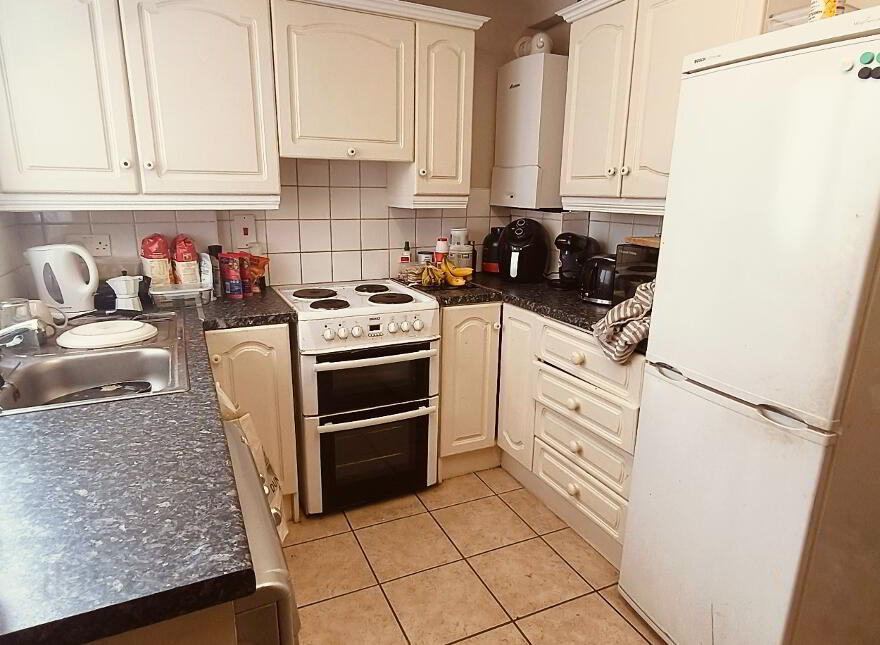 140 Dunluce Avenue, Belfast, BT9 7AZ