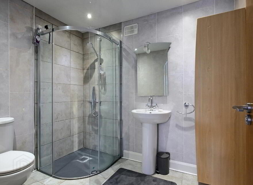 13 North Circular Road, Belfast, BT15 5HB