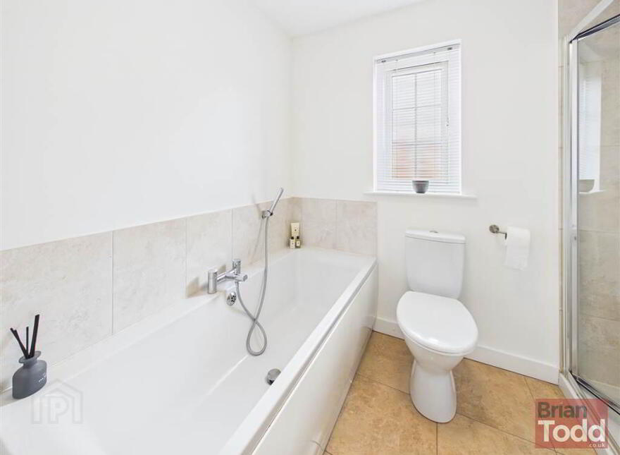 Hampton Lane, Larne, BT40 2FR
