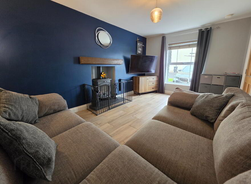6 Clare Drive, Ballycastle, BT54 6FN