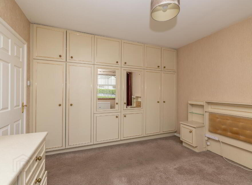 32 Pinewood Hill, Warrenpoint, Newry, BT34 3RH