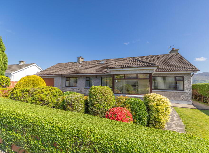 32 Pinewood Hill, Warrenpoint, Newry, BT34 3RH