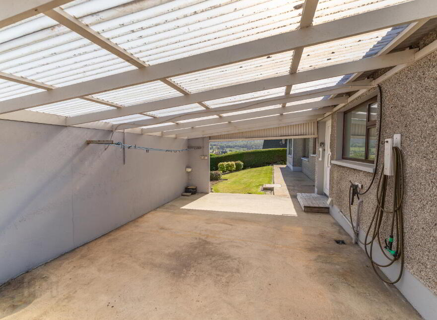 32 Pinewood Hill, Warrenpoint, Newry, BT34 3RH
