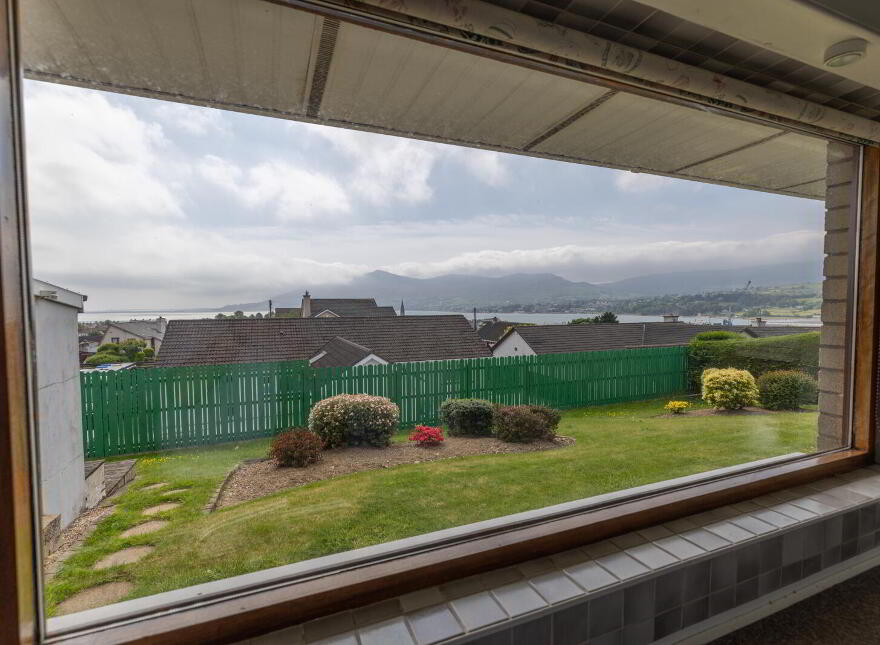 32 Pinewood Hill, Warrenpoint, Newry, BT34 3RH
