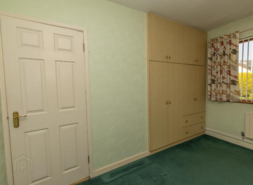 32 Pinewood Hill, Warrenpoint, Newry, BT34 3RH