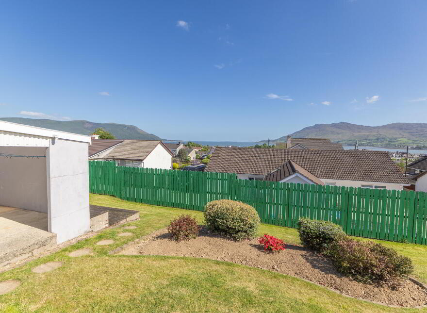 32 Pinewood Hill, Warrenpoint, Newry, BT34 3RH