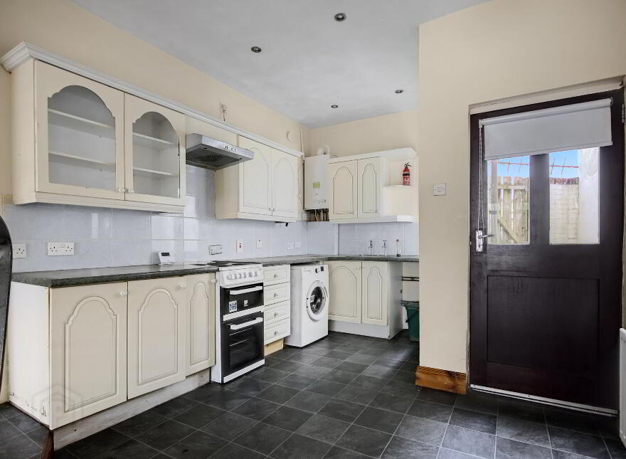 829 Crumlin Road, Belfast, BT14 8AA