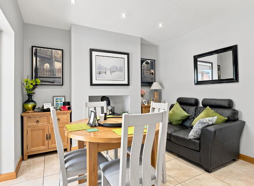 3 Gilnahirk Park, Belfast, BT5 7DX