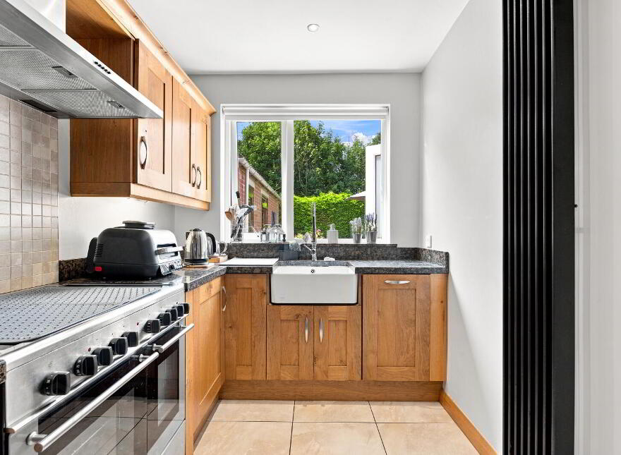 3 Gilnahirk Park, Belfast, BT5 7DX