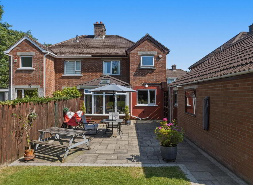 3 Gilnahirk Park, Belfast, BT5 7DX