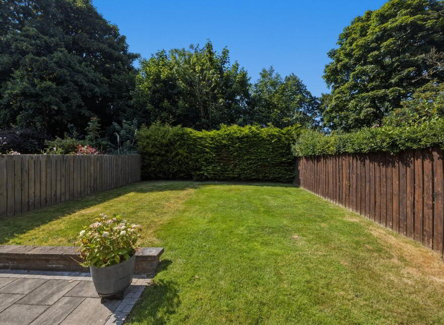 3 Gilnahirk Park, Belfast, BT5 7DX