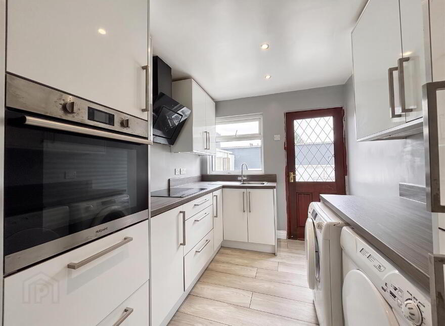 17 Glenside Parade, Belfast, BT14 8AH