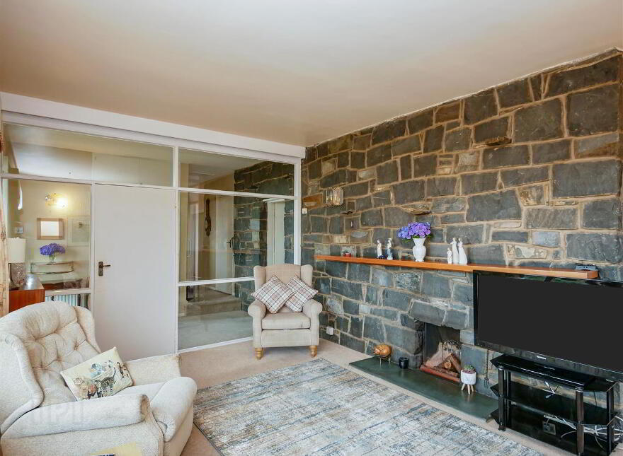 246 Saintfield Road, Belfast, BT8 6HH