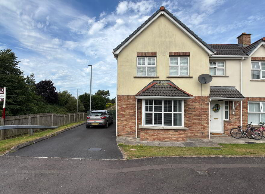 83 Carrigart Crescent, Lurgan, BT65 5EG